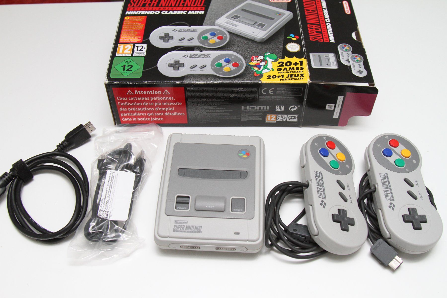 Nintendo Console: Super Nintendo (SNES) Classic Mini – Usato da Basel venduto da camelot99 2