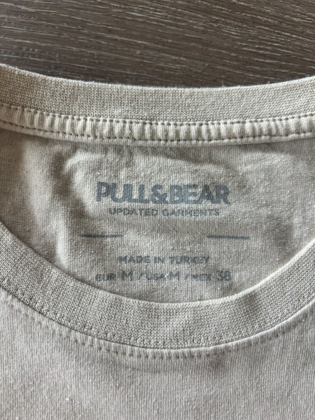 Pull&Bear T-Shirts: Pull & Bear T-Shirt – Grösse M – Gebraucht aus Schnottwil von lo2426 1