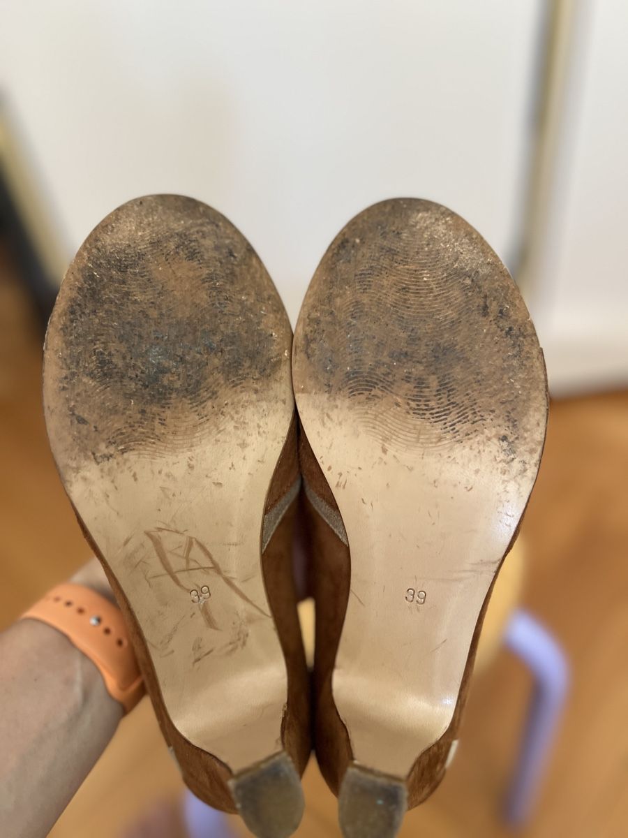 Damenschuhe: Suede peep-toe heels, caramel & gold, size 39 – Gebraucht aus Genève von jud_xrl8 4