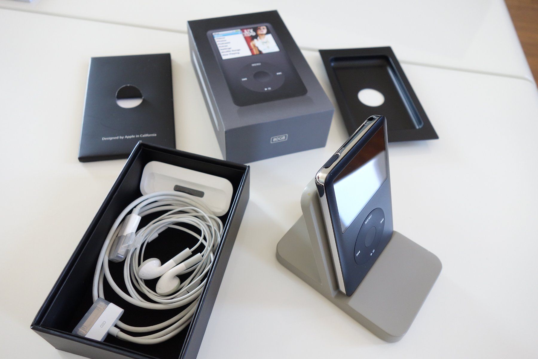 Apple Lettore multimediale portatile: Apple iPod classic 80GB 6. Generation – Usato da St. Gallen venduto da 8201 2