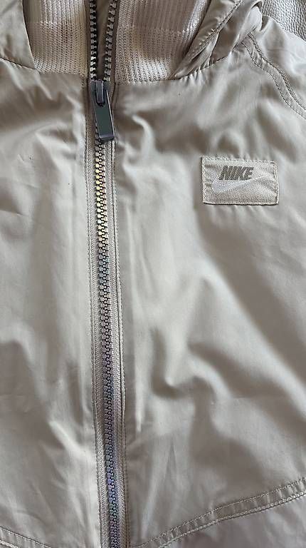 Nike Giacche: Nike Oversized Jacke – Usato da Seon venduto da Latanisha.huber 3