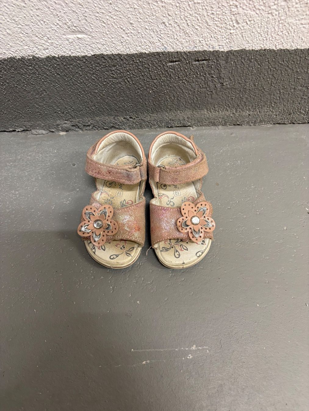 Scarpe per ragazze: Sandale – Usato da Bad Zurzach venduto da simba1995