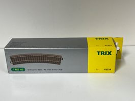 TRIX 62224 6 Stk.  Gebogenes Gleis • R2 = 437,5 mm • 24,3°