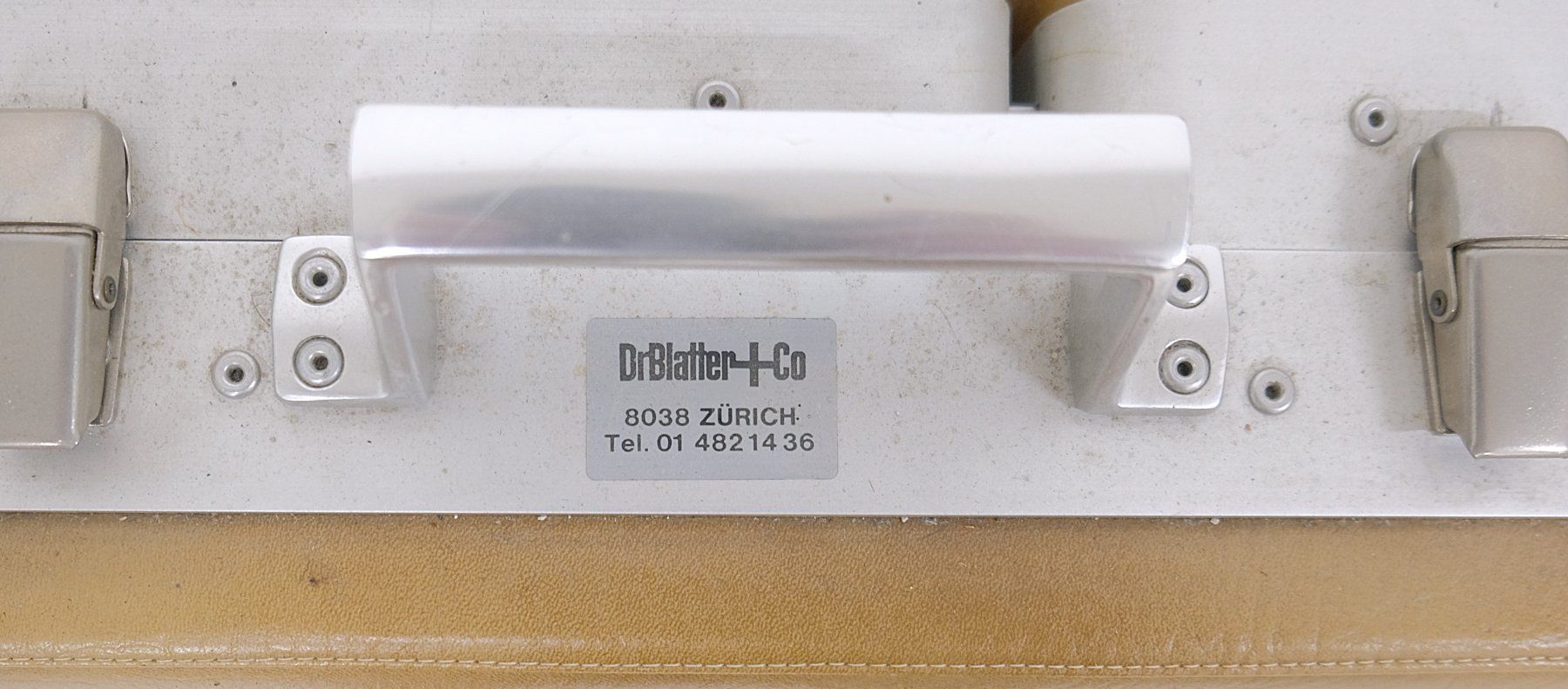 Chaises longues: Mobile Massageliege Dr. Blatter+Co Eigenbau – D'occasion à Volketswil par brockipfannenstil 9