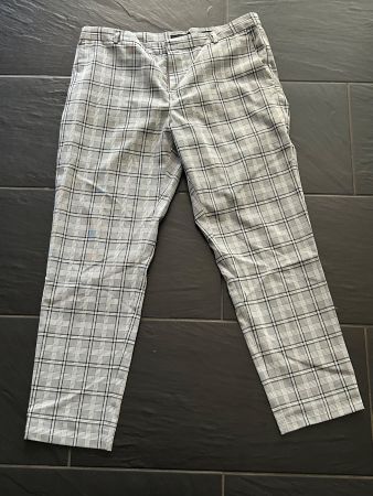 Herren Hose Skinny Fit  weiss/schwarz Kariert Gr. 54 von H&M