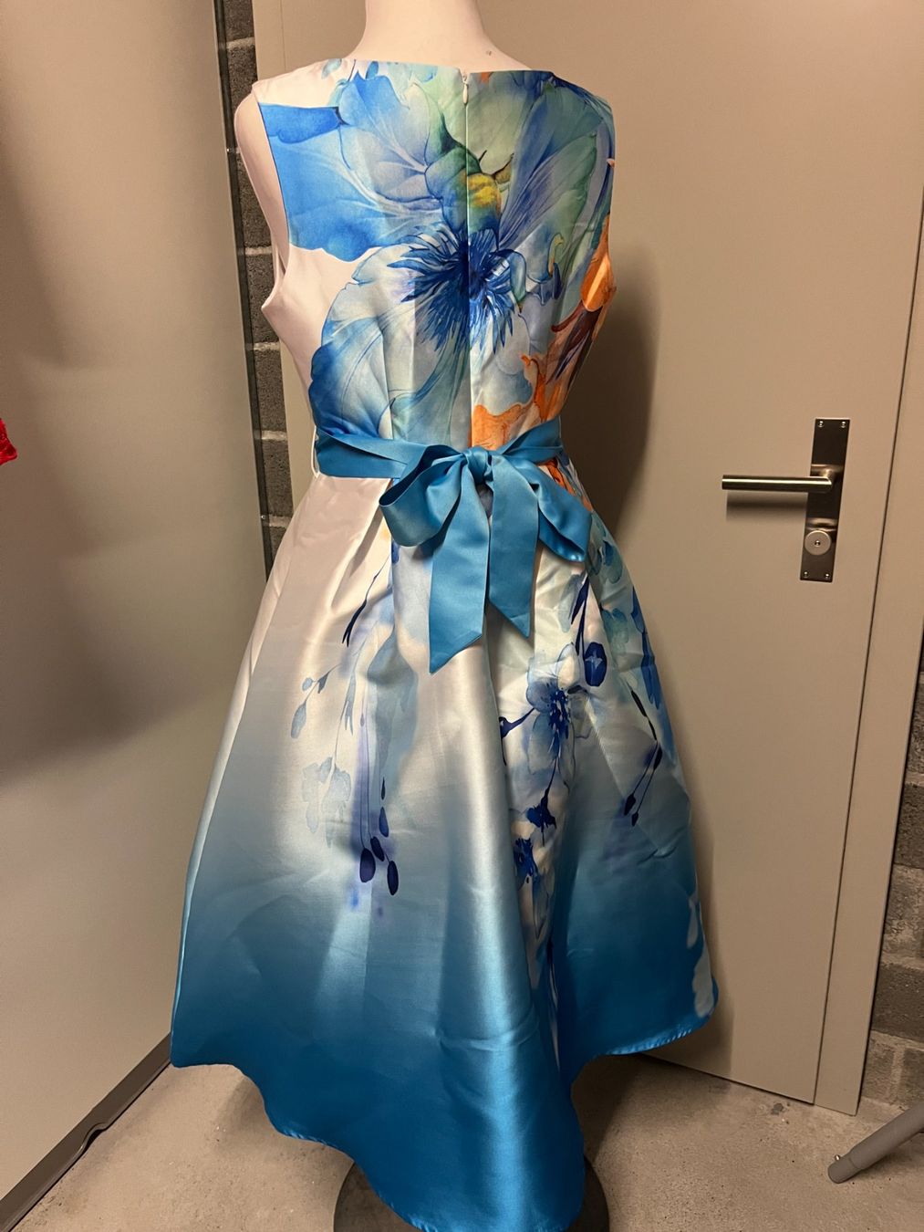 Vestiti: Imposantes Kleid, Gr. L, NEU, NP 159.- – Nuovo e nell'imballaggio originale da Interlaken venduto da Jasmin_Flower 2