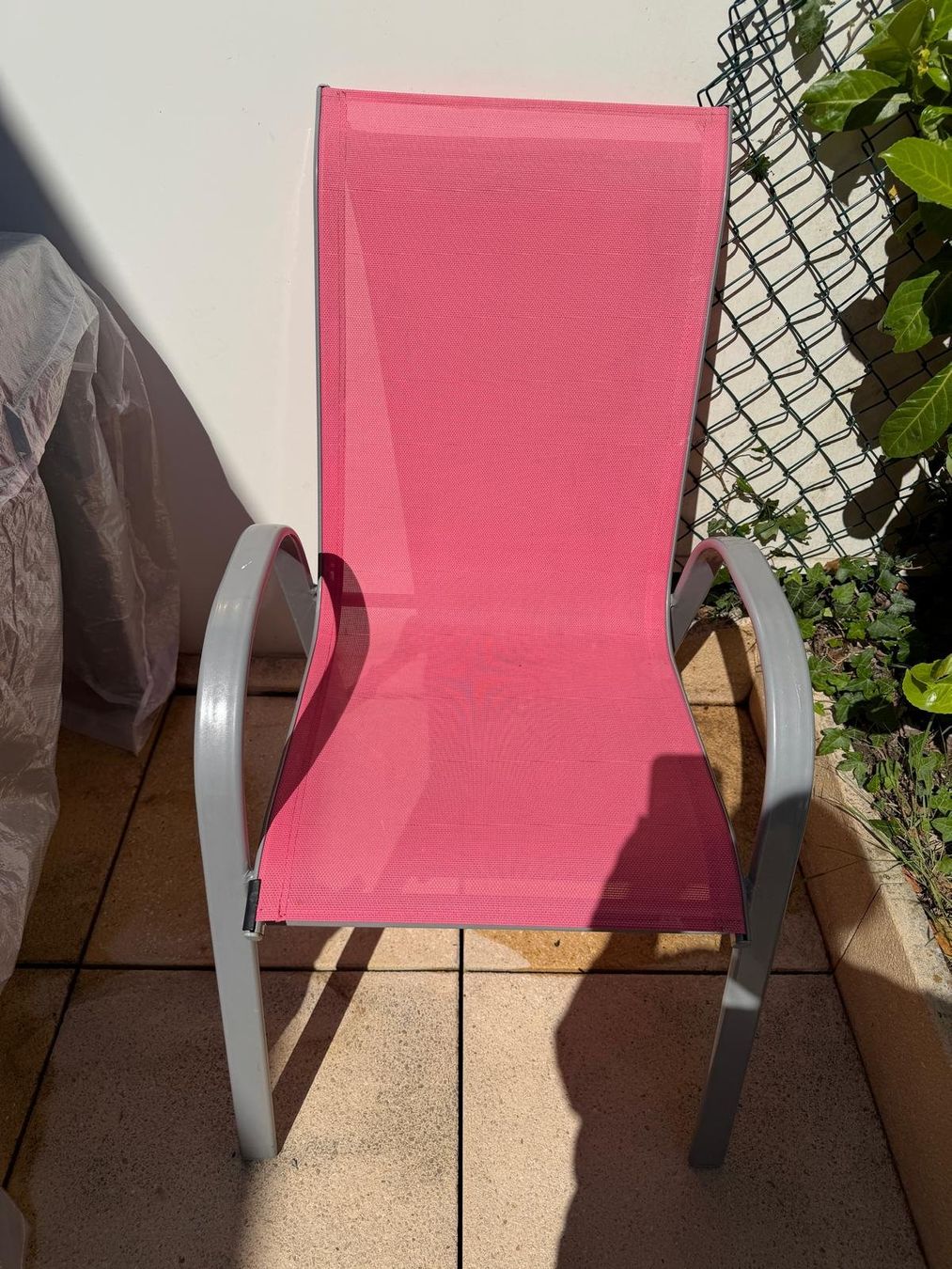 Set di tavolo e panche: Ensemble de jardin en aluminium avec 7 chaises – Usato da LA  PLAINE venduto da ProTG 5
