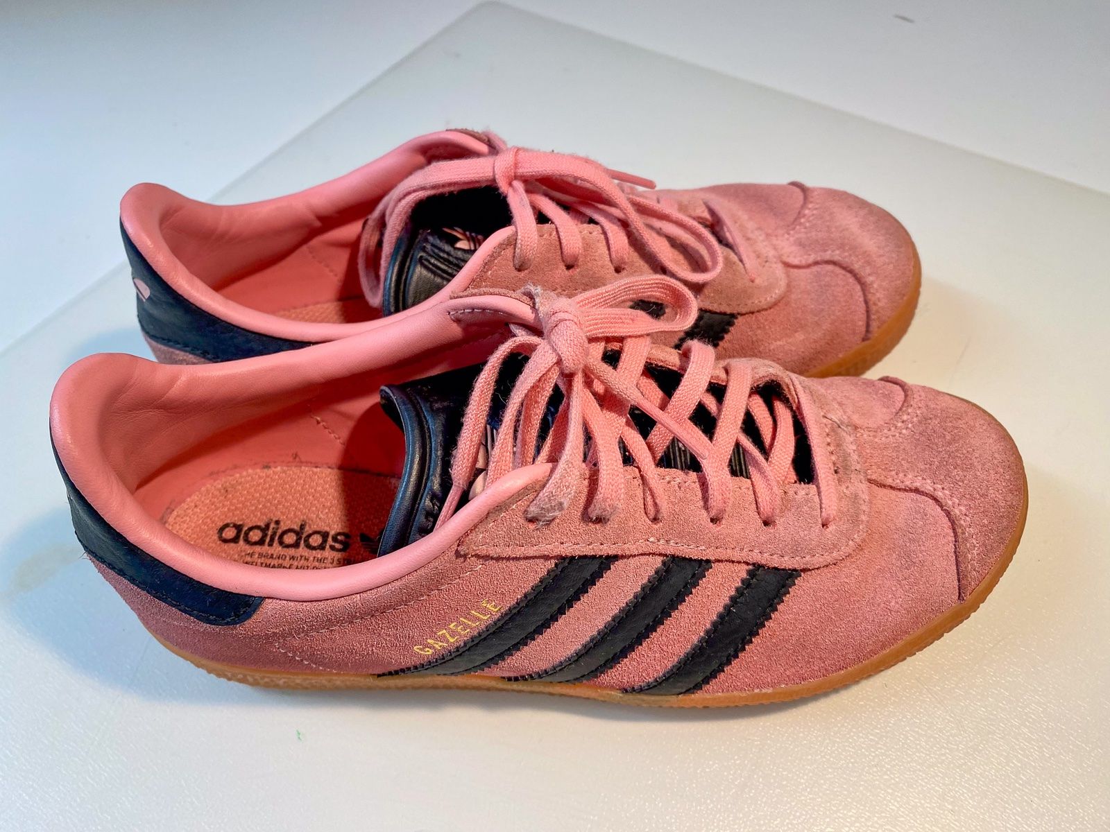 Adidas Scarpe per ragazze: Adidas Gazelle – Usato da Pfäffikon ZH venduto da Vpxg9