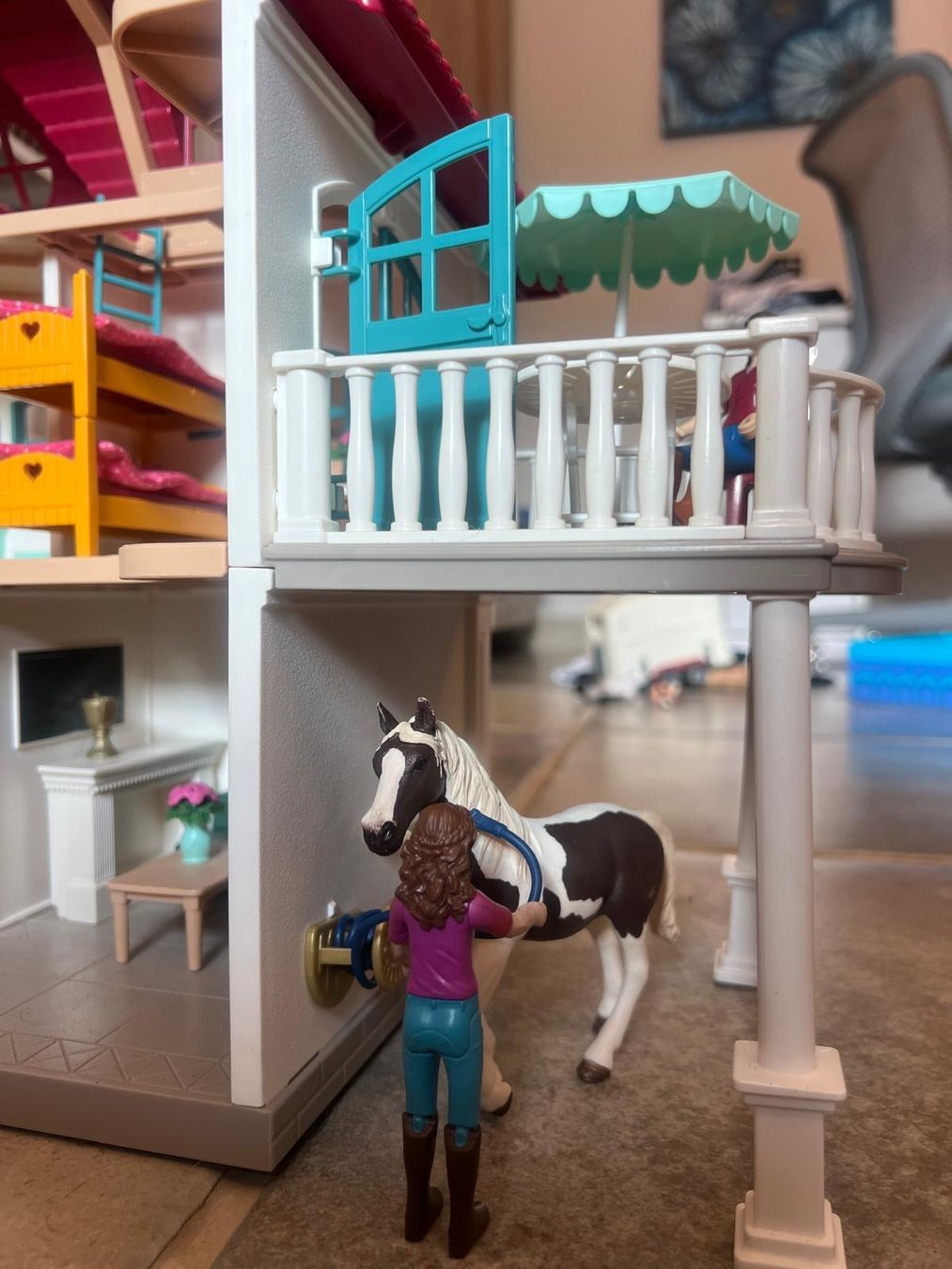 Schleich Giocattoli: Schleich Pferdehaus und Stall – Usato da Zürich venduto da Nellyliva01 4