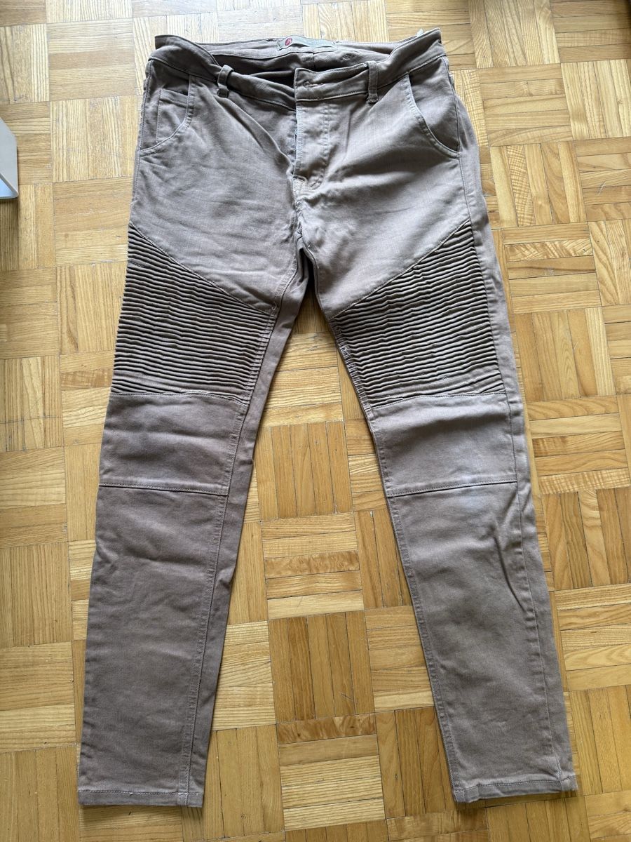 Lotti di vestiti: Herren Hosen packen 4 Stück  – Usato da Olten venduto da Tombik 1