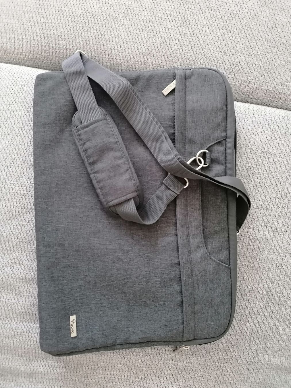 Borse: Grey Laptop Bag – New, Fits up to 18" Laptops – Nuovo (secondo la descrizione) da Zürich venduto da thesuccessnow