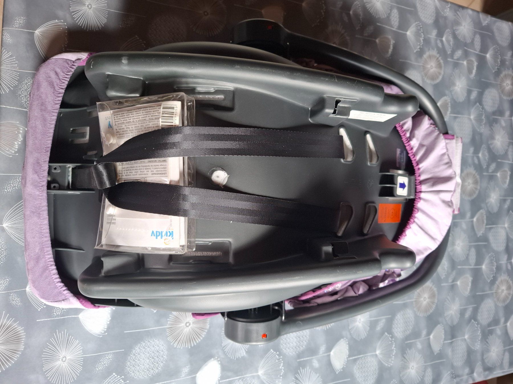 Marsupi portabebè: Kiddy Protect Babyschale, Lila, Neu – Nuovo (secondo la descrizione) da Wattenwil venduto da Fliwatu 2