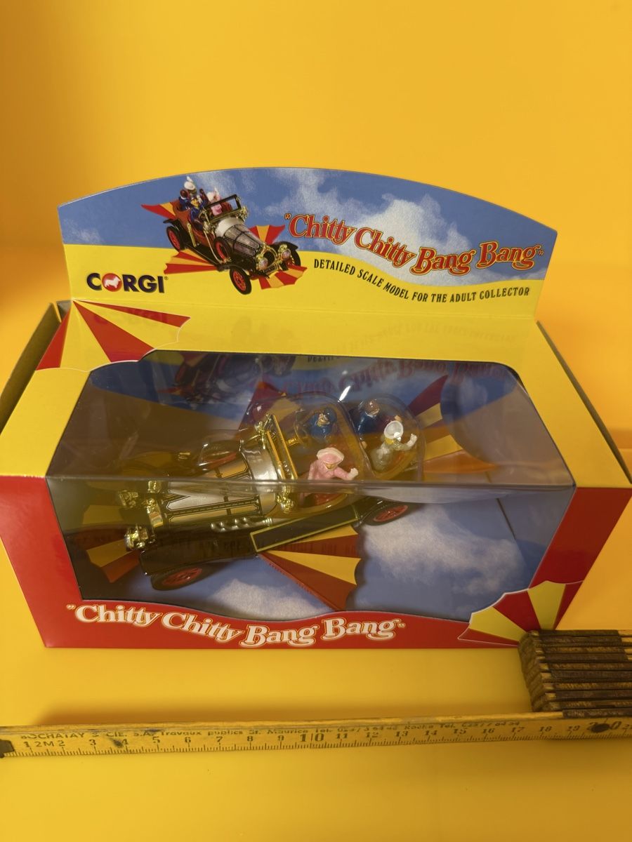 Corgi Toys Modellautos: Corgi Chitty Chitty Bang Bang Modèle échelle CC20302 – Neu und originalverpackt aus Evionnaz von eriba430