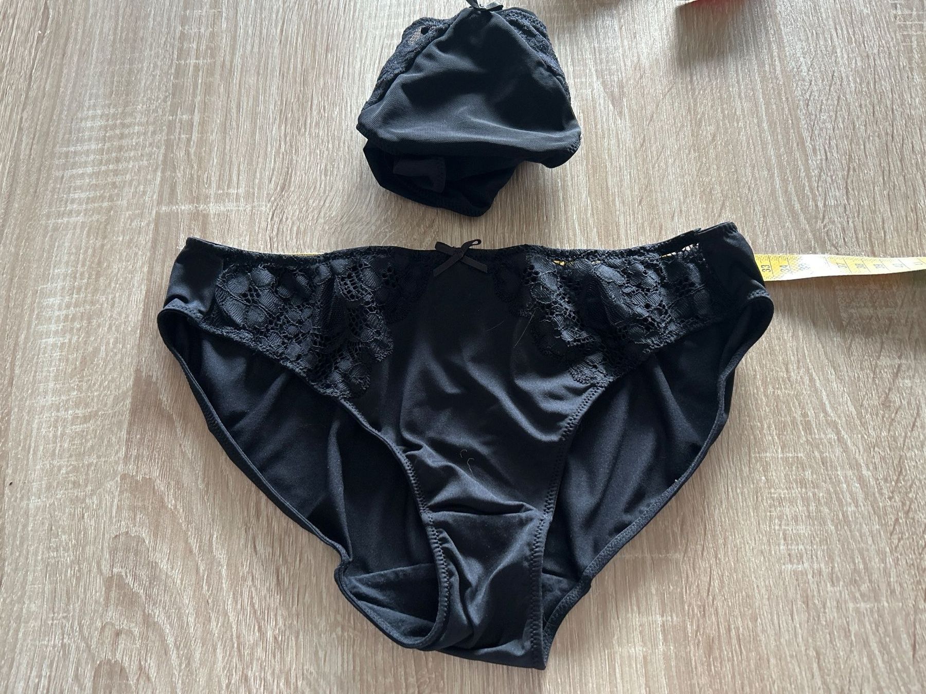 Altra biancheria intima: 2x Damen Slip Schwarz mit Spitzen – Usato da Brunnen venduto da Nala2929 7