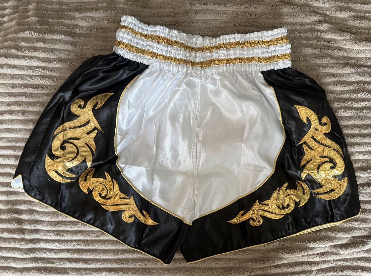 Hosen: Muay Thai-Shorts L/XL – Neu (gemäss Beschreibung) aus Baar von dej_pbs7 1