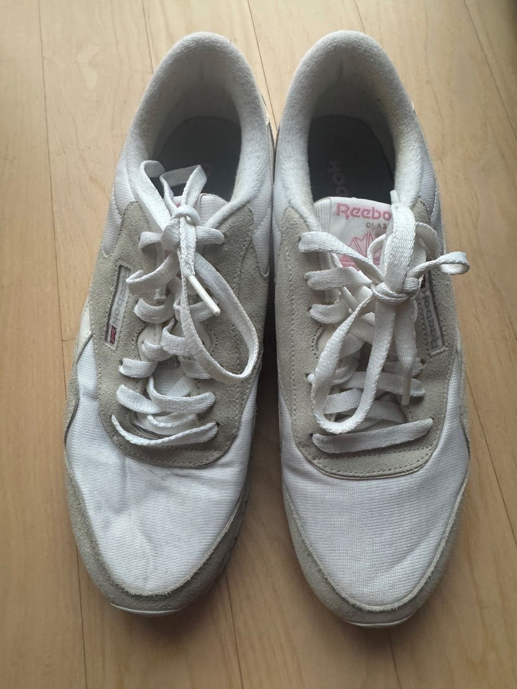 Reebok Scarpe da uomo: Reebok Classic Sneaker in Weiss/Beige, Gr. 41 – Usato da Winterthur venduto da damoiselles