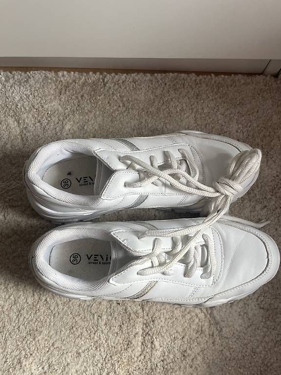 Scarpe da uomo: Venice Sneaker – Usato da Möriken AG venduto da sel_9w5v 1