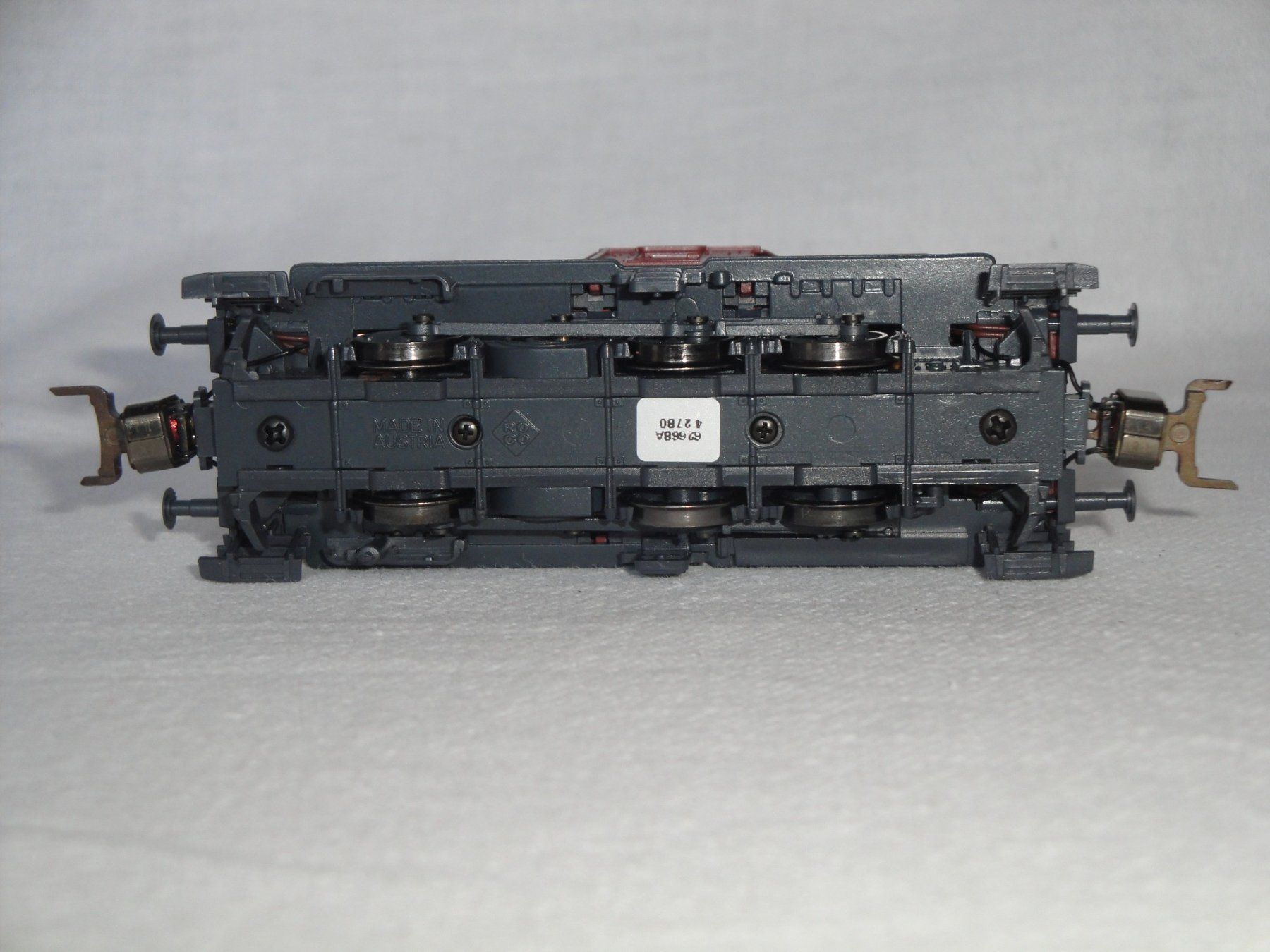 Roco Modelleisenbahnen: Roco SBB-Ee 3/3 16411, digital mit Digitalkupplungen – Neu und originalverpackt aus Wolfwil von heinzs3575 7