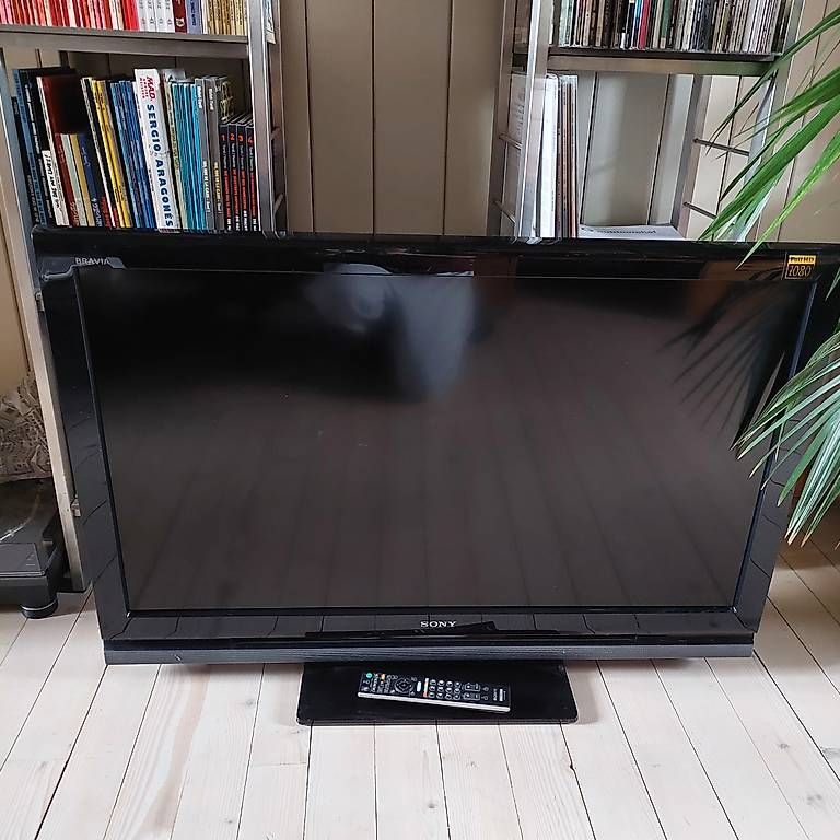 Televisori: TV – Usato da Gümmenen venduto da resu1963