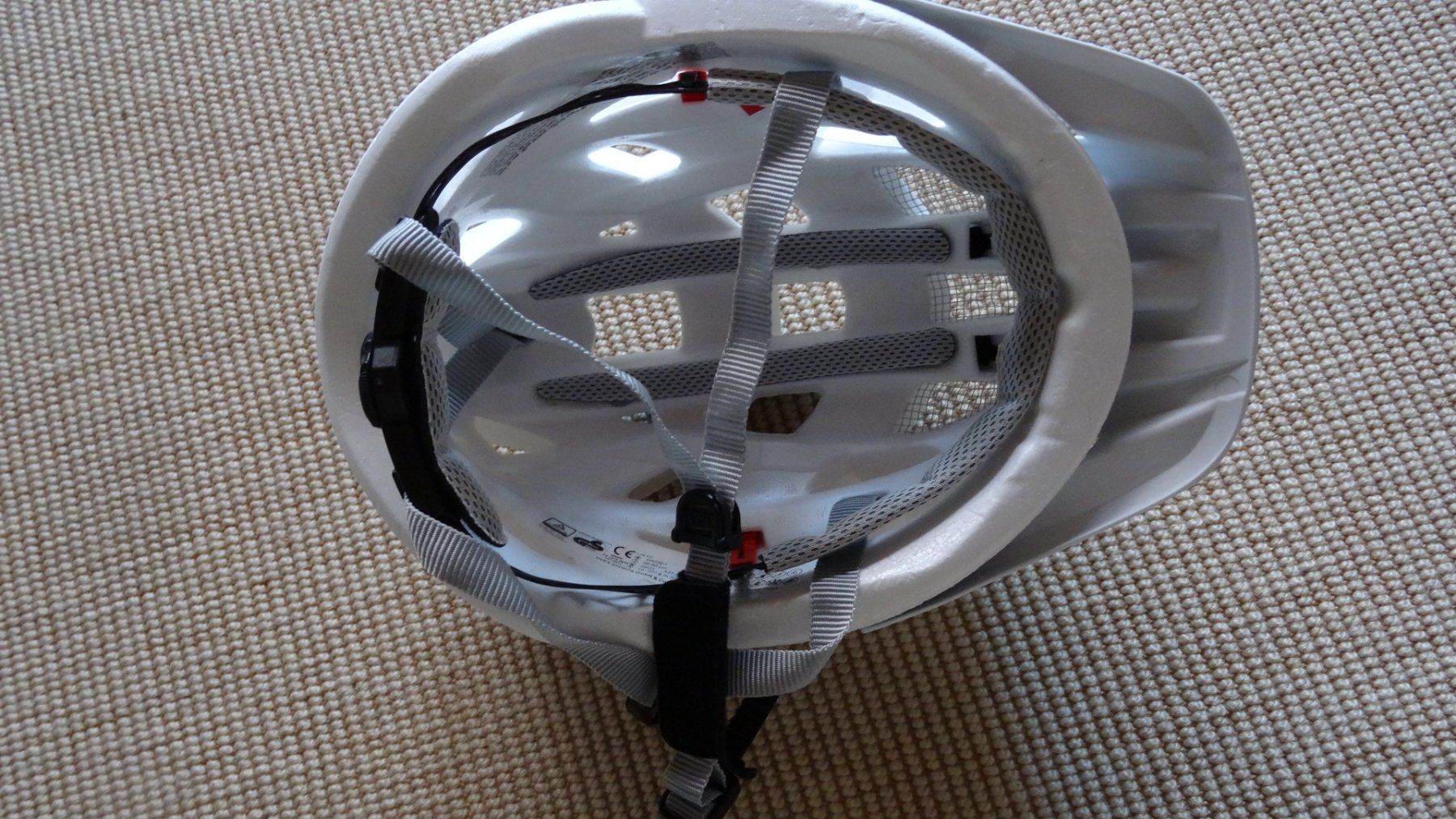 Uvex Caschi: Uvex Mountain Bike Helm M – Nuovo (secondo la descrizione) da Laupen ZH venduto da Flow10 4