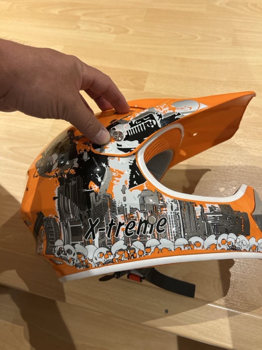 Caschi & visiere: MHR Helm Orange Grösse 57-58  gebraucht – Usato da Elsau venduto da Brusayabese 2