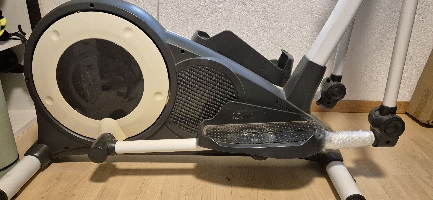 Hometrainer: Vélo elliptique  – Usato da Courfaivre venduto da kat_9h6x 1