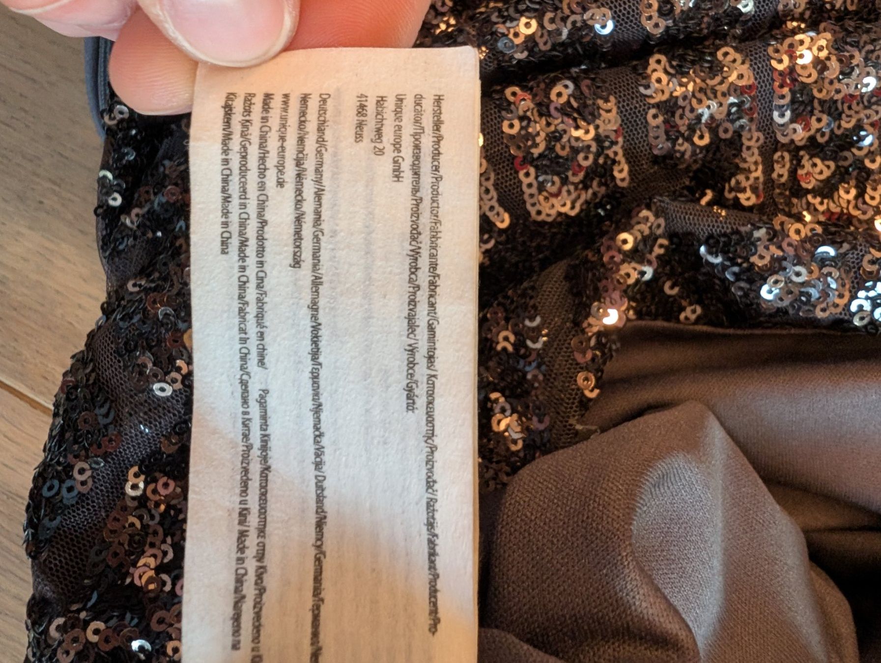Kleider: Unique, Glitzerndes Abendkleid, festlich, Gr. M, neuwertig – Neu (gemäss Beschreibung) aus Wettingen von skilpadde 4