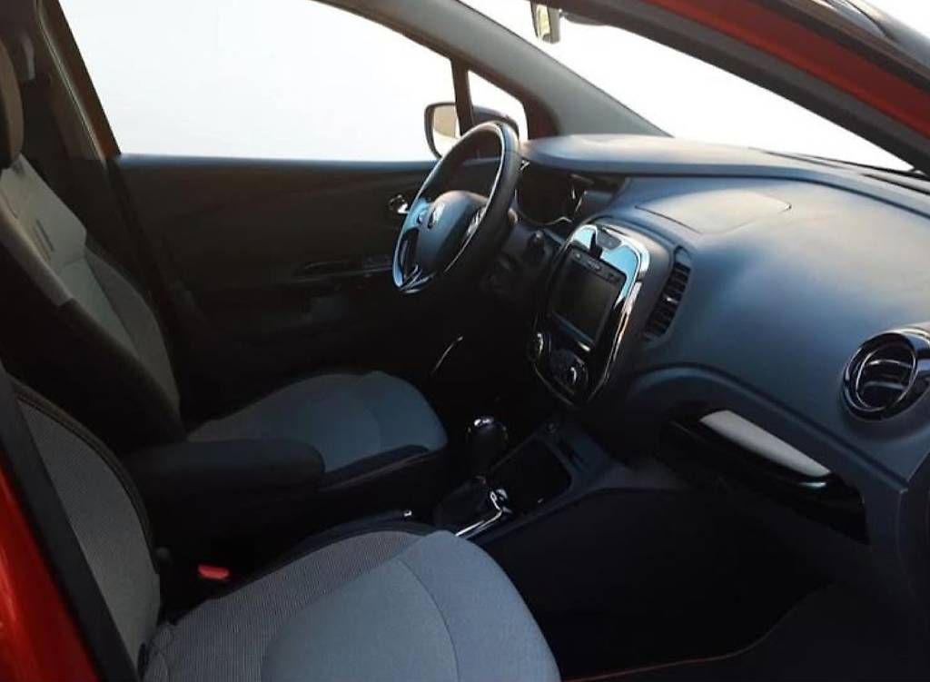 Autos: Renault Captur 1.2 TCe  – D'occasion à Mels par MERIDA1998 1