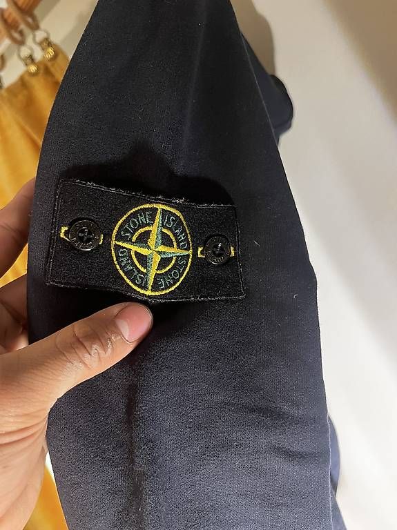 Pullover & Sweatshirts: Pull stone island – Gebraucht aus Cheiry von dam_pd2m 1