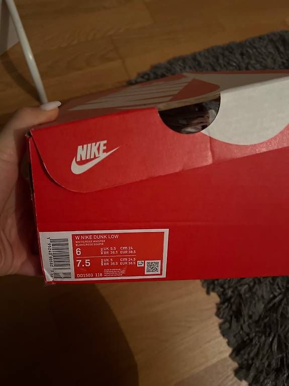 Scarpe da donna: Nike dunk low pink 38.5 – Usato da Zürich venduto da sok_p7zx 2