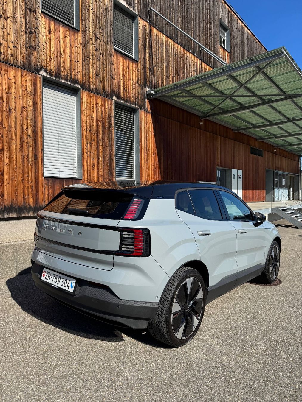 Volvo Automobili: Volvo EX30 E60 Twin Ultra Performance AWD – Usato da Gümligen venduto da Dr_Loci 3