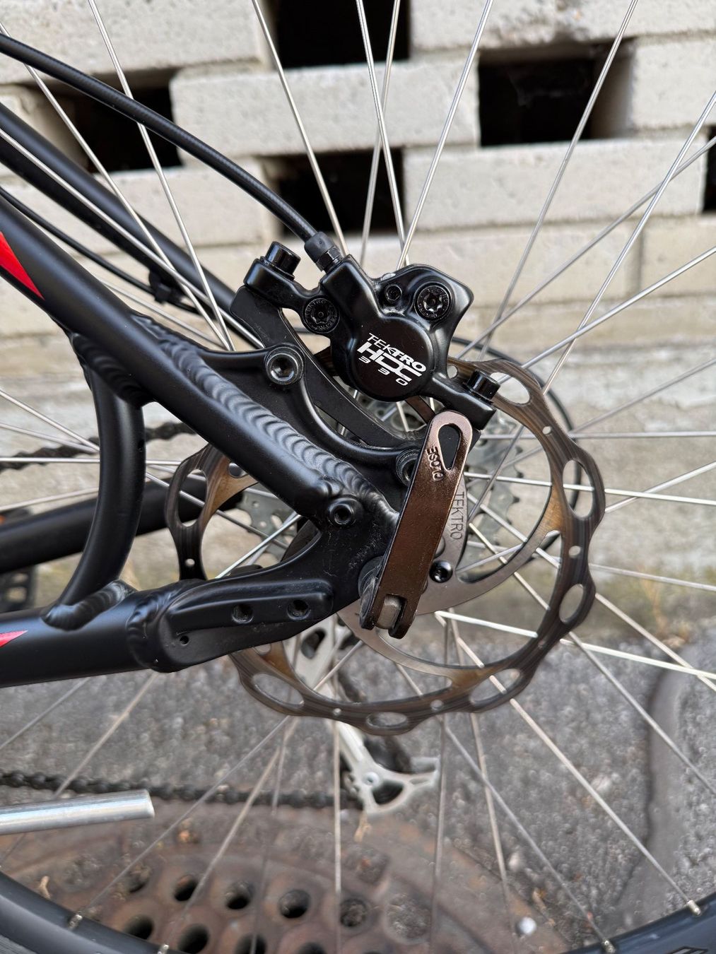 Specialized Biciclette: Specialized Hardrock Sport Disc 26 2014 – Usato da Worb venduto da le_castor 3
