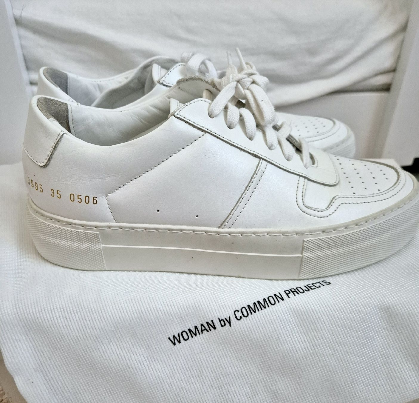 Scarpe da uomo: WOMAN by COMMON PROJECTS – Nuovo (secondo la descrizione) da Villars-sur-Glâne venduto da Thalimey