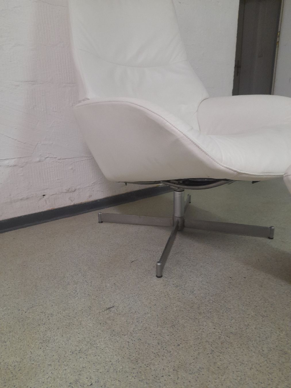 Poltrone: Sessel Mit Hocker – Usato da Glattbrugg venduto da B_B 2