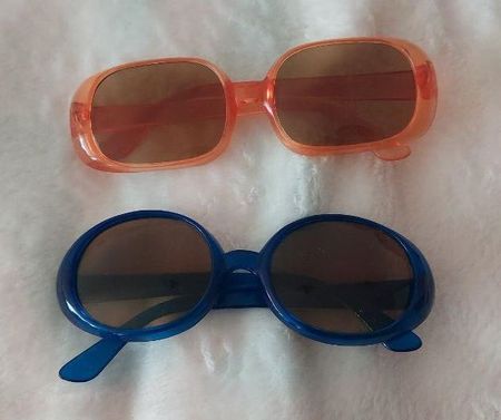 2 x SONNENBRILLE Kinder 70er-Jahre Vintage für Fasnacht