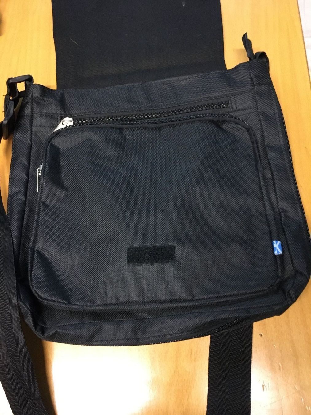 Borse da donna: Tasche WIEN, 29x29 cm – Usato da Arni AG venduto da Mimo007 1