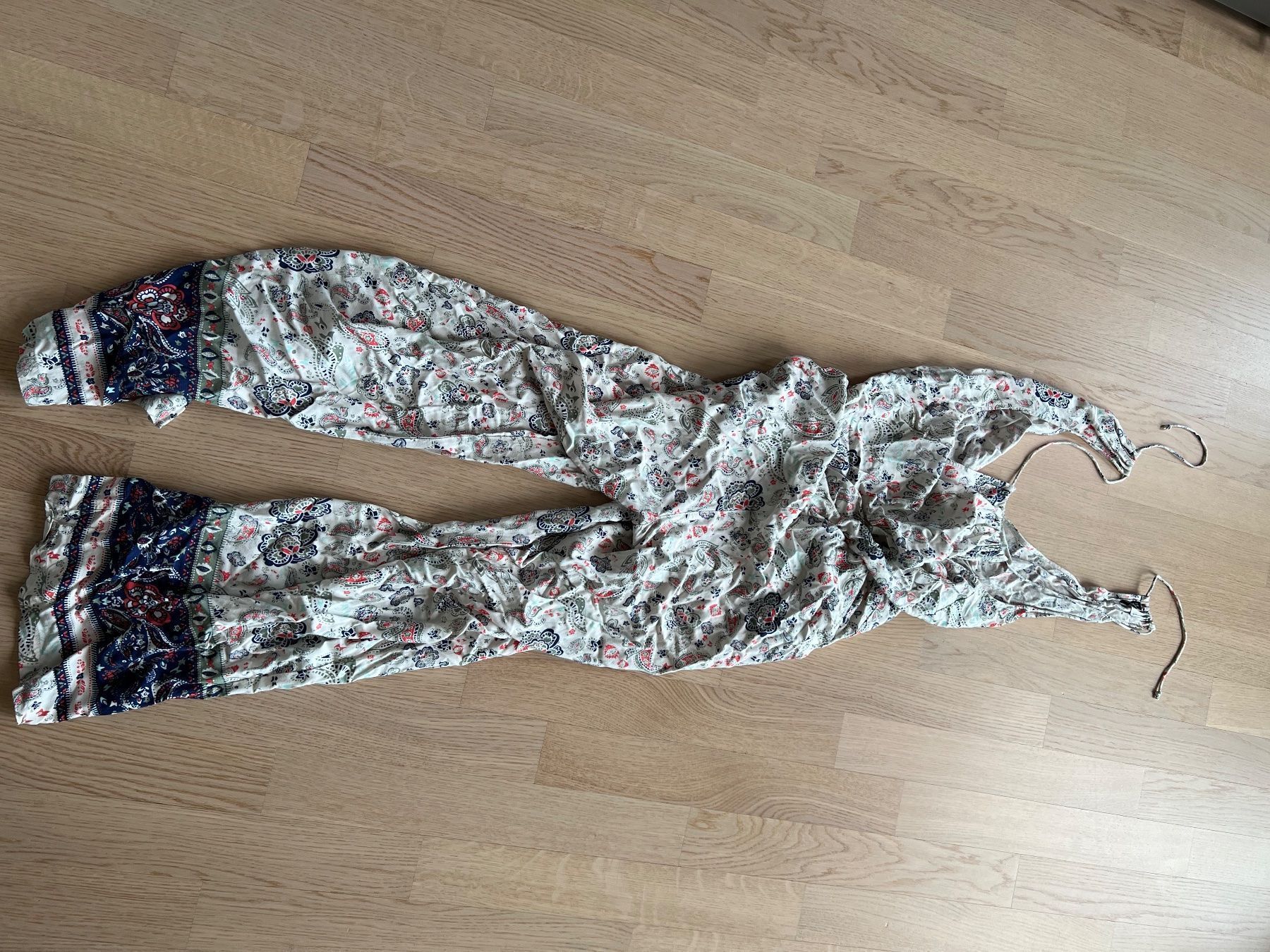 H&M Tute: Sommer Oneoiece / Jumpsuit – Usato da Pratteln venduto da sponiin
