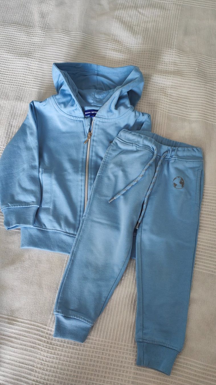 Completi: Junge Jogginganzug, hellblau, Grösse 92, Top Zustand! – Usato da Root venduto da GregorO