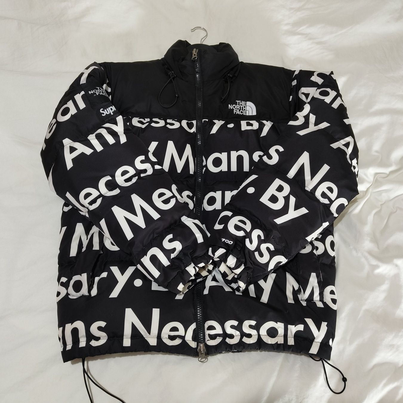 Vestes: Winterjacke Retro Nuptse 1966 North Face Supreme – D'occasion à Zürich par RETRO_FEARLESS