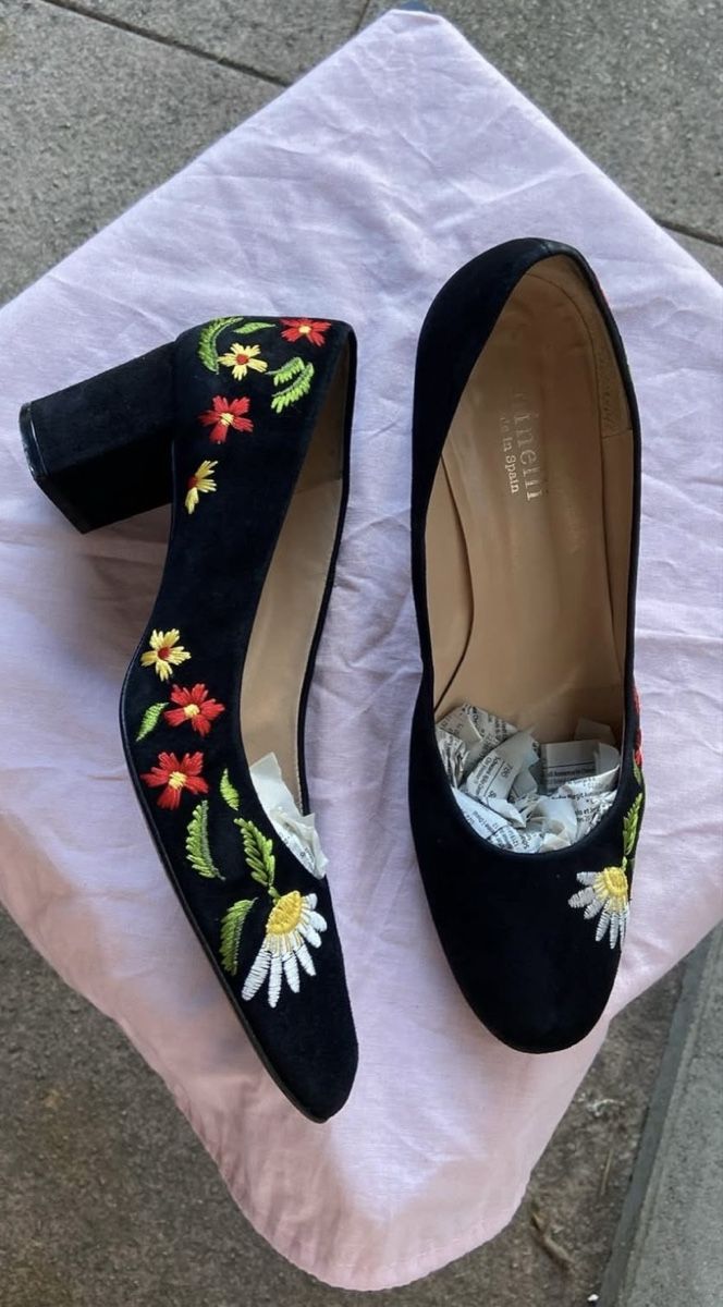 Scarpe da donna: Minelli en daim noir - taille 40 – Nuovo (secondo la descrizione) da Genève venduto da muj_2zmc