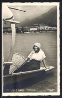Lugano /Lago di Lugano, Junge Dame in Tr