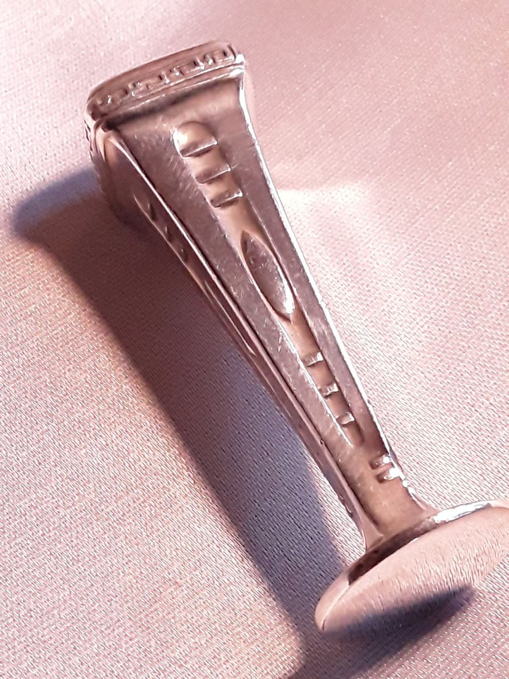 Stempel: antiker Art Déco Stempel ca 1920 ohne Initialen – Gebraucht aus Zürich von philpip 3