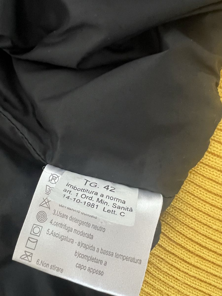 Gilets & Westen: Gillet – Gebraucht aus Dully von rev_l7jp 2