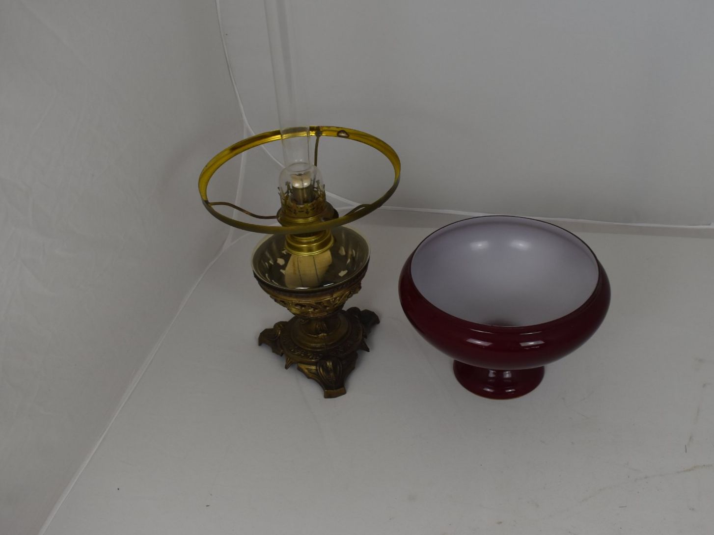 Lampade: Petroleumlampe in Rot / Gold – Usato da Interlaken venduto da schatzkiste_seeburg 3