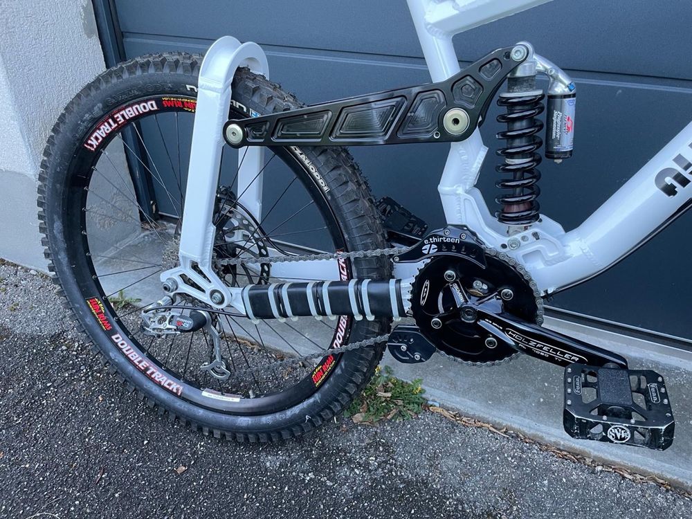 Downhill Bike (D'occasion) à Witterswil pour CHF 999 – retrait