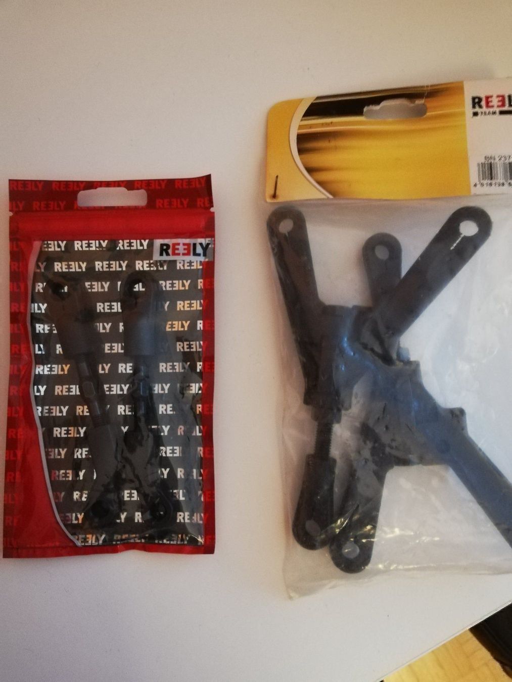 Modellismo RC: Carbon Fighter Querlenker neu! – Nuovo e nell'imballaggio originale da Pratteln venduto da deno4133