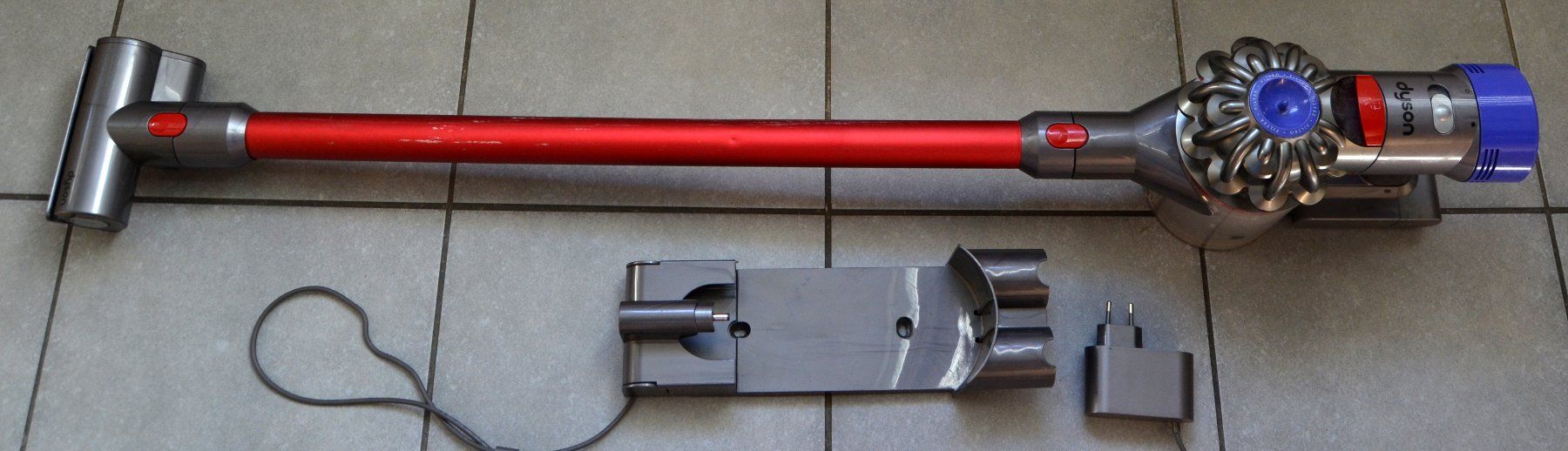 Dyson Aspirapolveri & Accessori: Staubsauger Dyson V7 aspirateur – Usato da Collonges venduto da arashee
