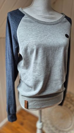NAKETANO   💙    sweat   pullover 🦉   Grösse L  🩶