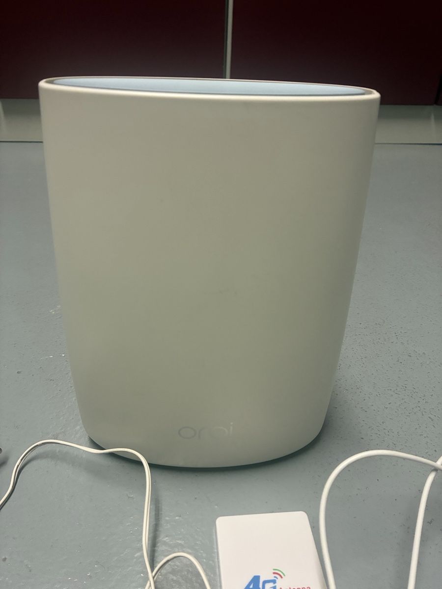 Netgear Modems & Router: Netgear Orbi 4G LTE WiFi – Gebraucht aus Münchenstein von pricehouse 1