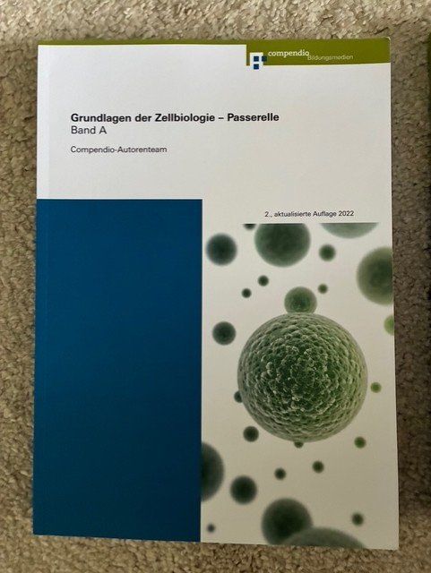 Bücher: Passerellen Biologie-Bücher – Gebraucht aus Trogen von Adii33 1